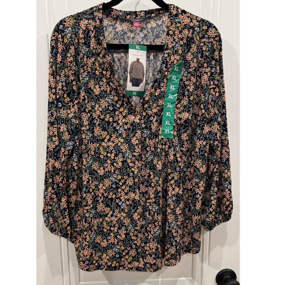NWT Vince Camuto 3/4 Length Sleeve Navy Floral Top